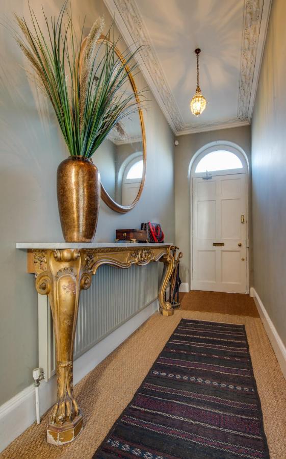 The Montpellier Townhouse Villa Cheltenham Buitenkant foto